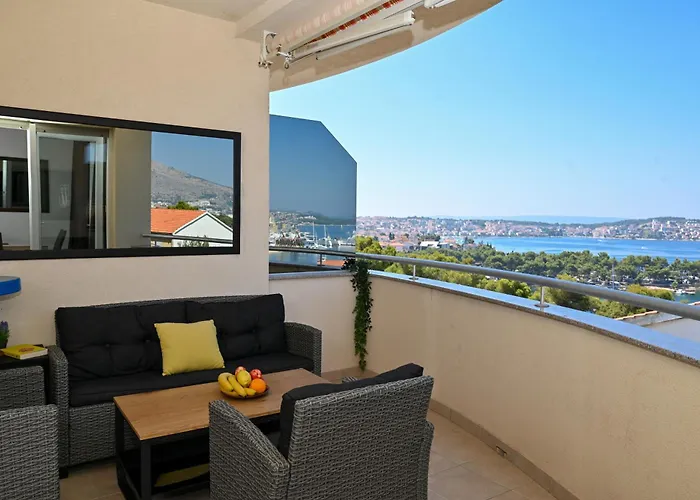 Sunny Place With Sea View Appartement