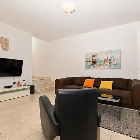 Sunny Place With Sea View *