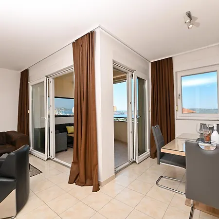 Sunny Place With Sea View Apartment
