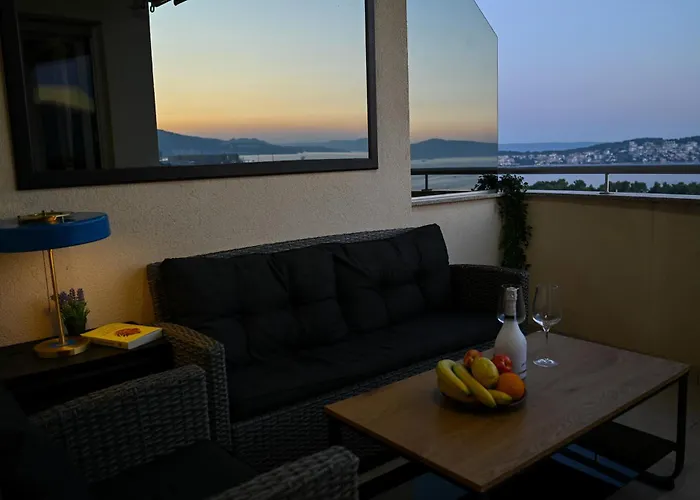 Sunny Place With Sea View アパート *